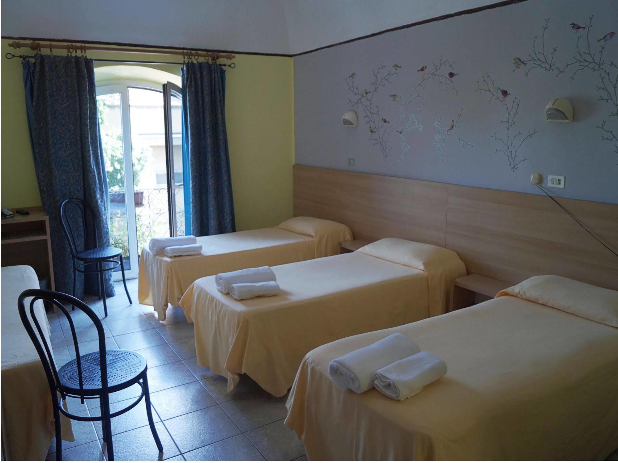 Hotel Stazione Novara Exterior photo